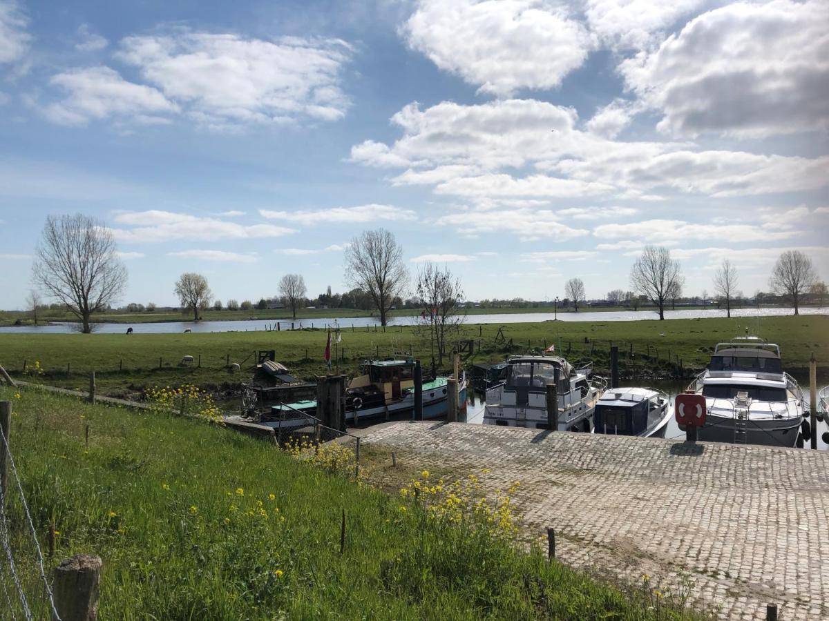Ferienwohnung Nette Fijne 2 Persoons Studio Met Jacuzzi " De Toffe Peer " Hank Exterior foto